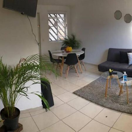 Comfortable And Private House 2 Bedrooms Wifi Parking Free มอนแตร์เรย์ ภายนอก รูปภาพ