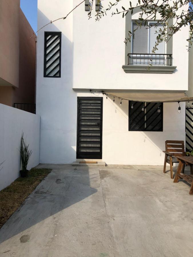 Comfortable And Private House 2 Bedrooms Wifi Parking Free มอนแตร์เรย์ ภายนอก รูปภาพ